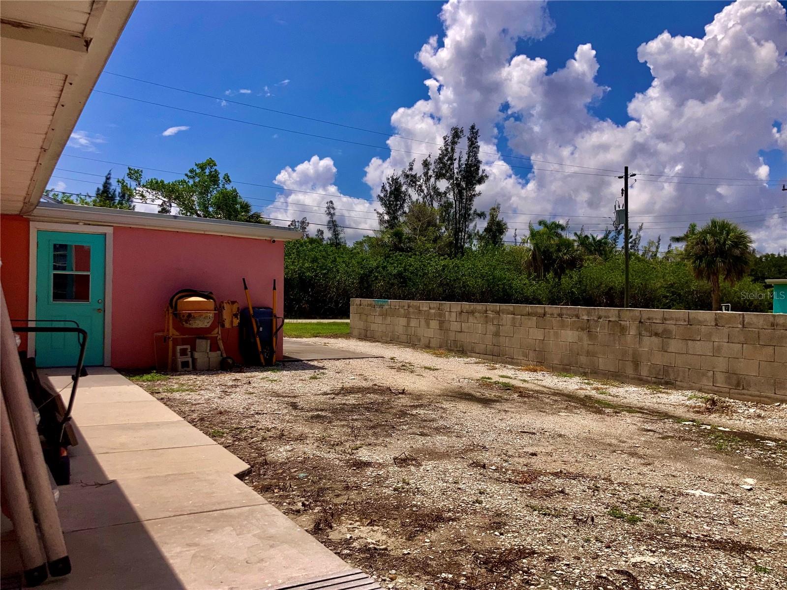 BAYSHORES - Residential