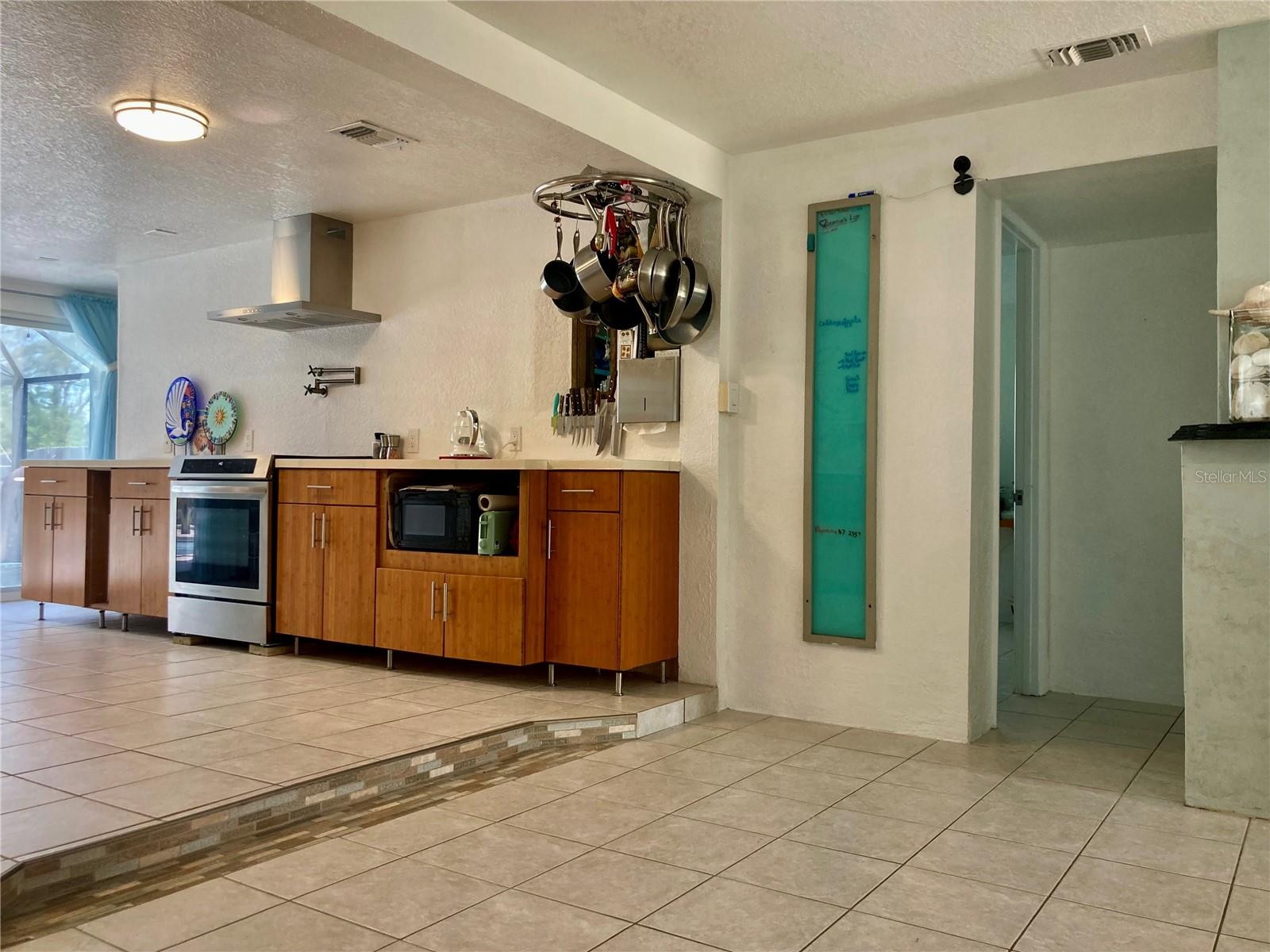 BAYSHORES - Residential