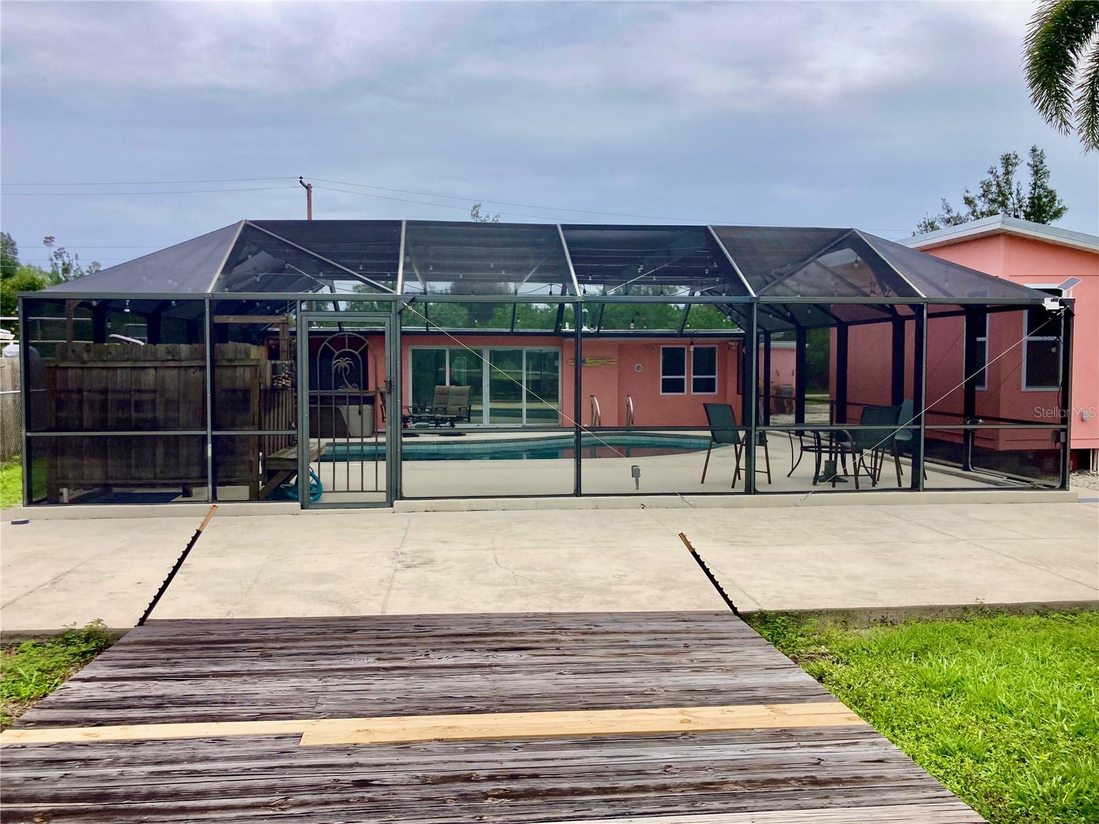 BAYSHORES - Residential