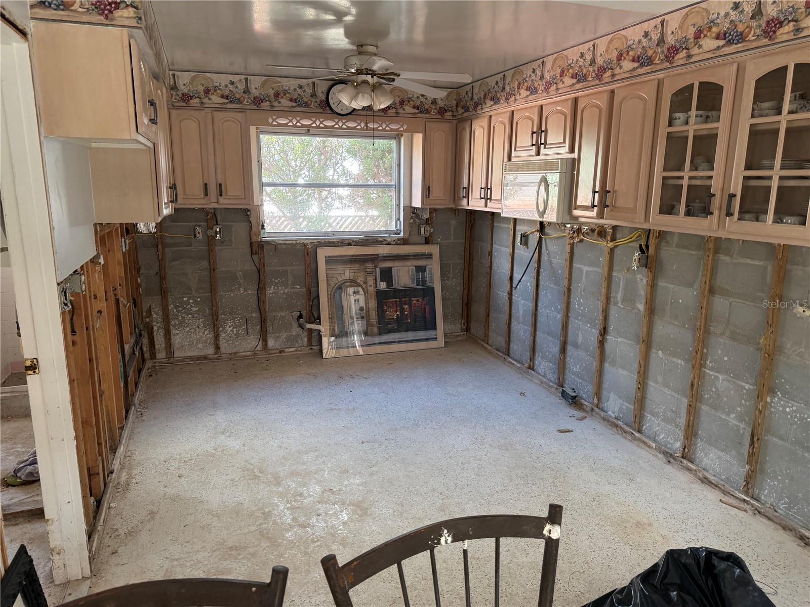 ST PETERSBURG BEACH REP - Residential