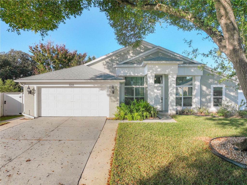 Photo of 9244 Beaver Cove, Apopka, FL 32703 (MLS # O6370448)