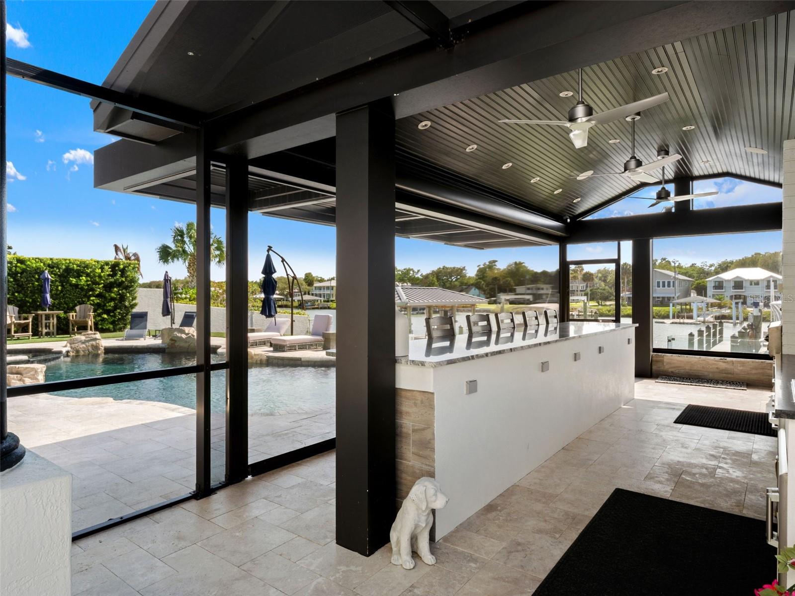 YACHT CLUB ISLAND ESTATE - Residential