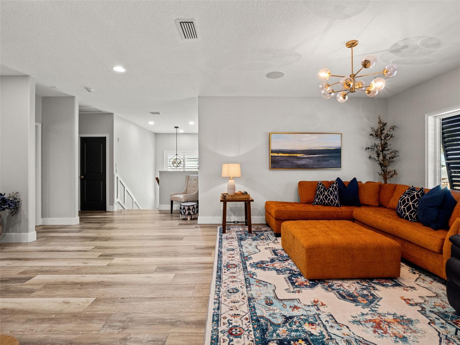 YACHT CLUB ISLAND ESTATE - Residential