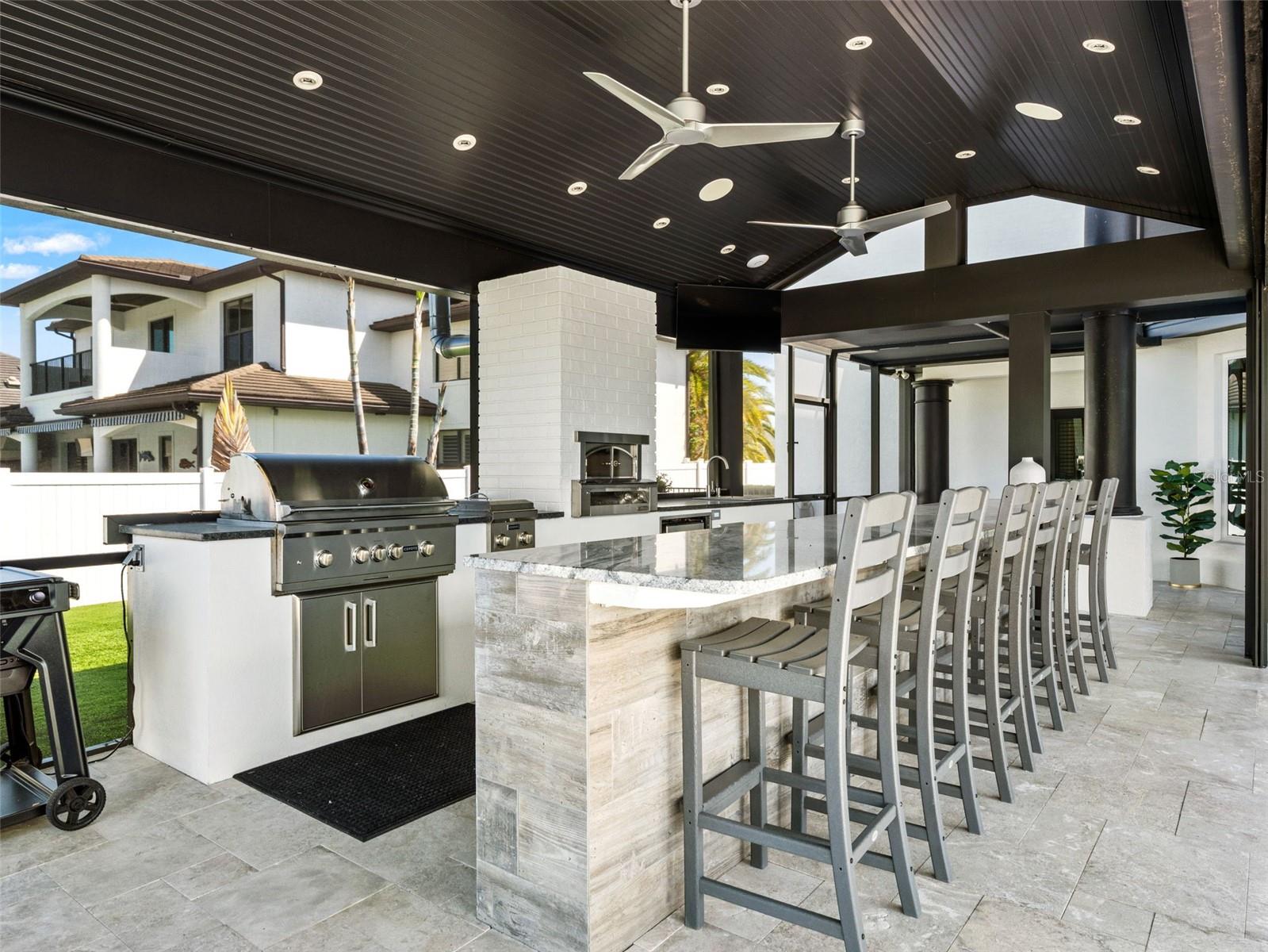 YACHT CLUB ISLAND ESTATE - Residential