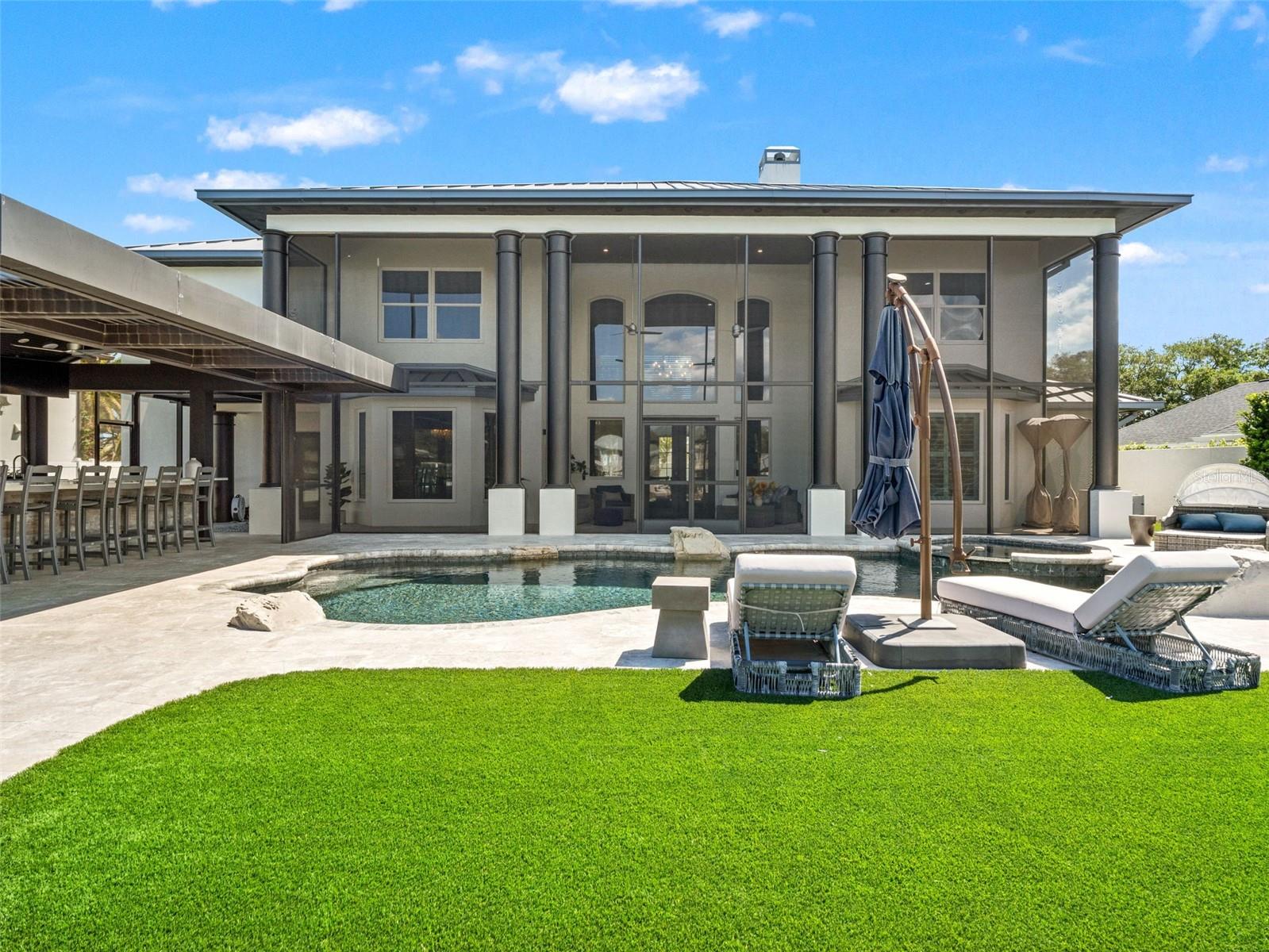 YACHT CLUB ISLAND ESTATE - Residential