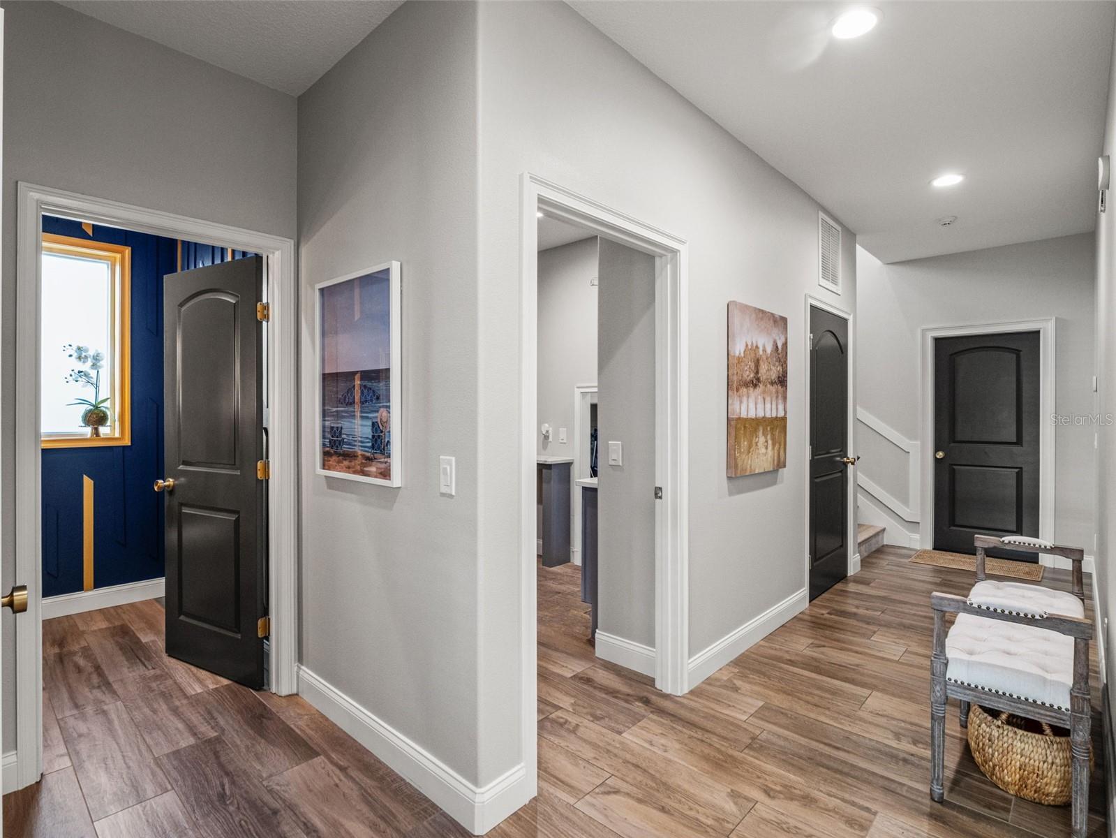 YACHT CLUB ISLAND ESTATE - Residential