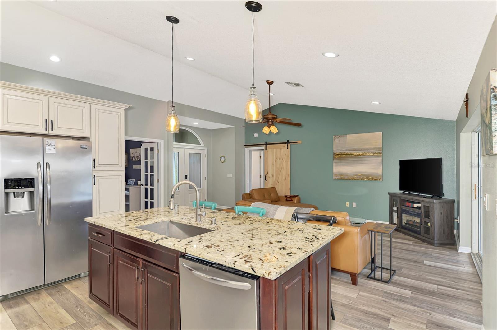 CHESTNUT CREEK LAKES OF - Residential