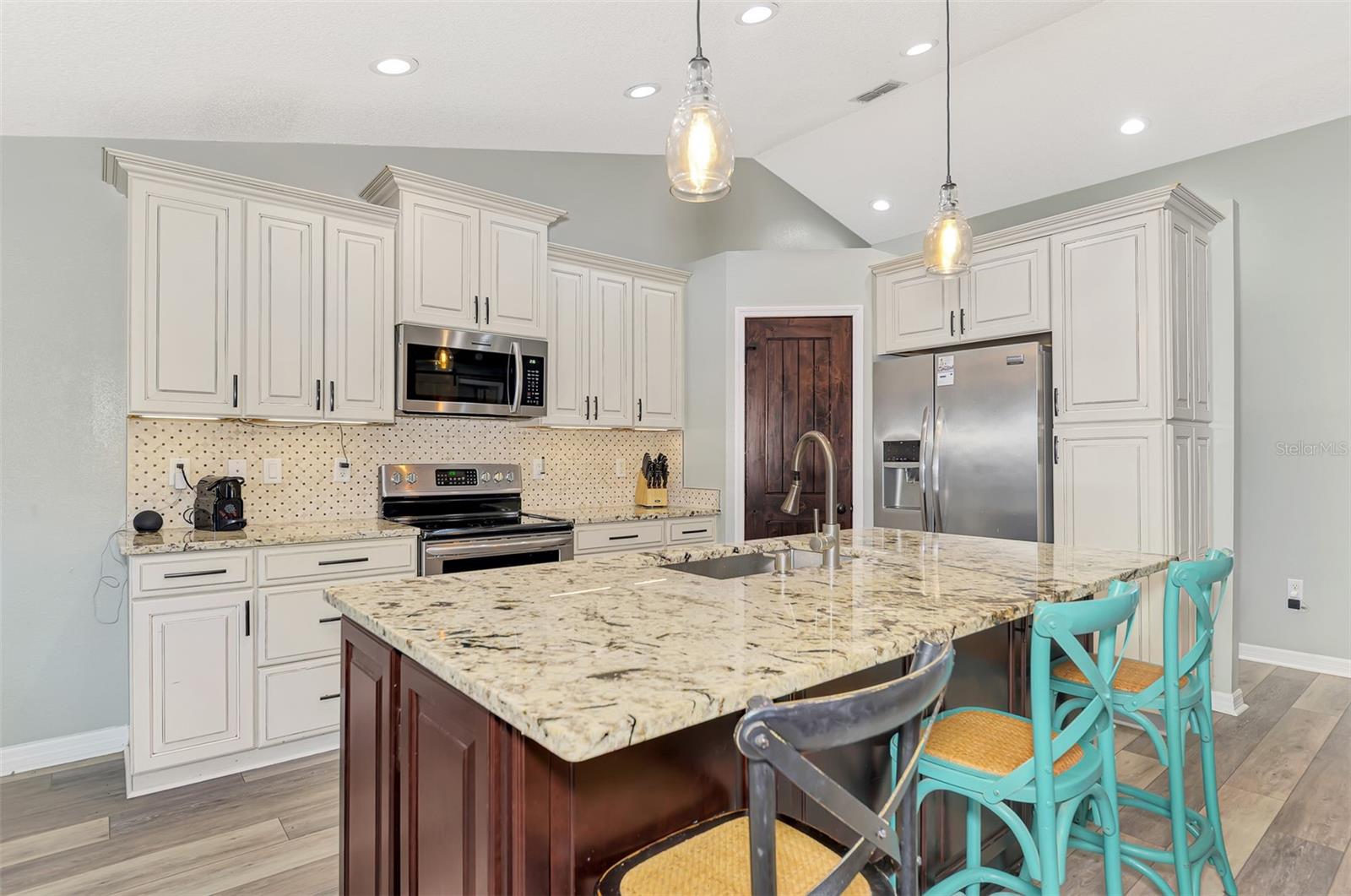 CHESTNUT CREEK LAKES OF - Residential