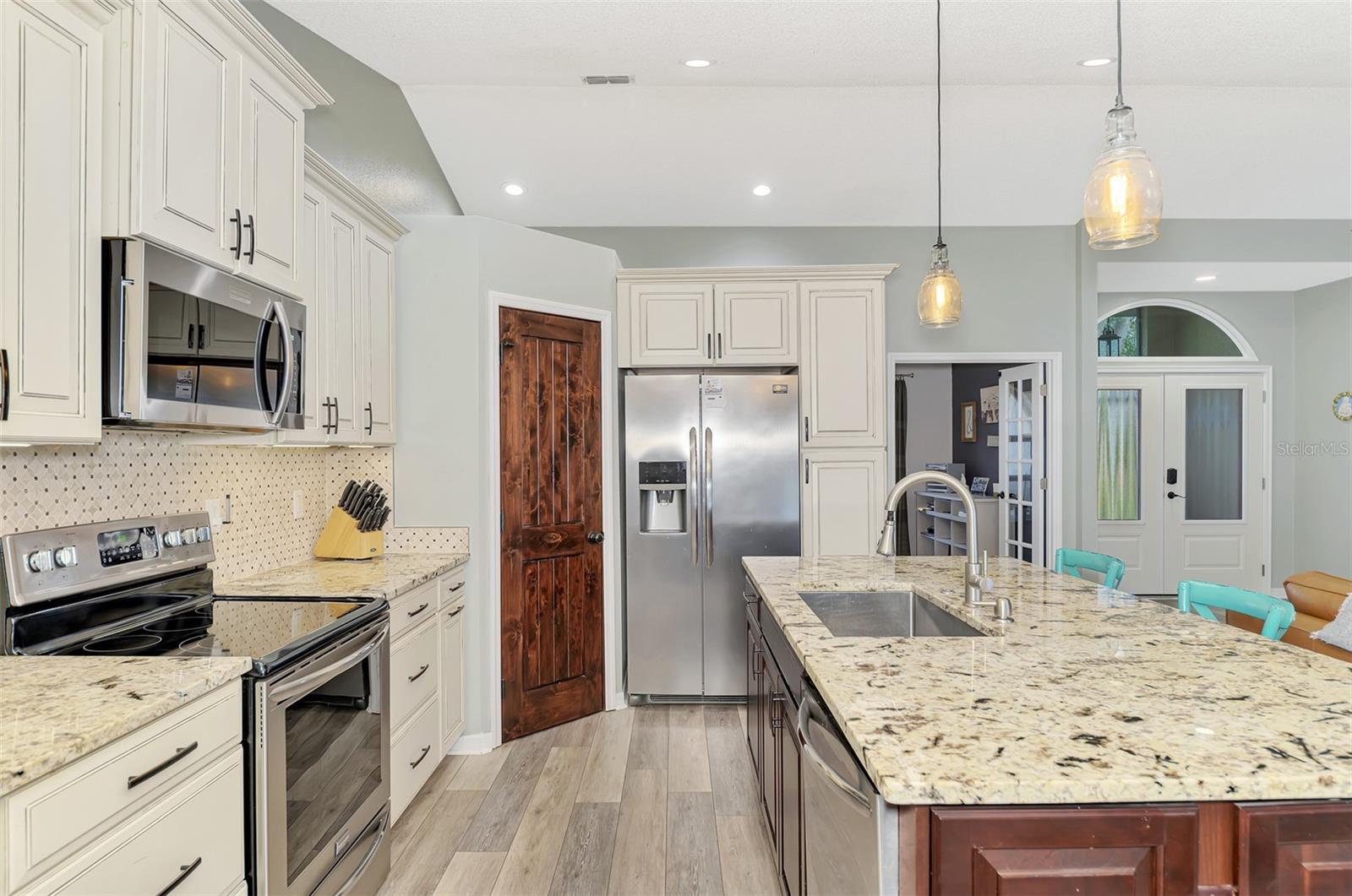 CHESTNUT CREEK LAKES OF - Residential