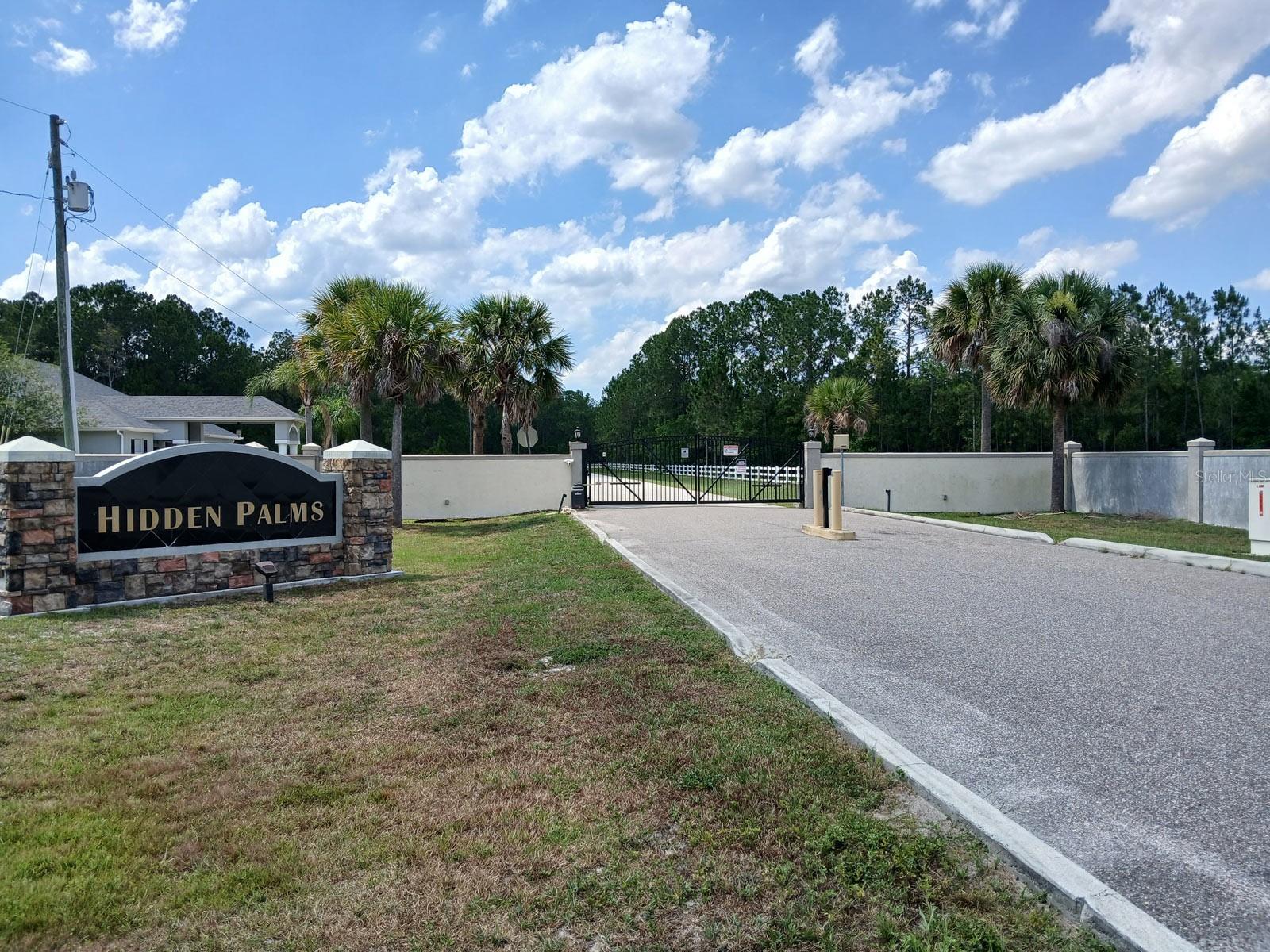 704 HIDDEN PALMS DRIVE