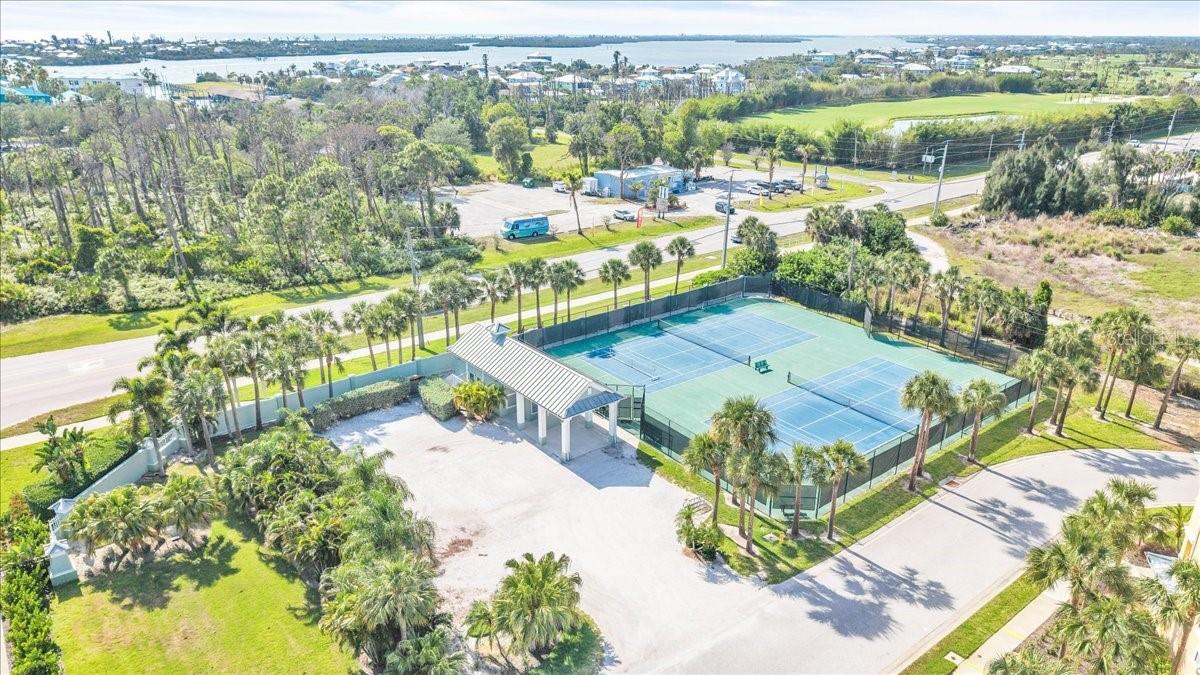 HAMMOCKS AT CAPE HAZE - Residential