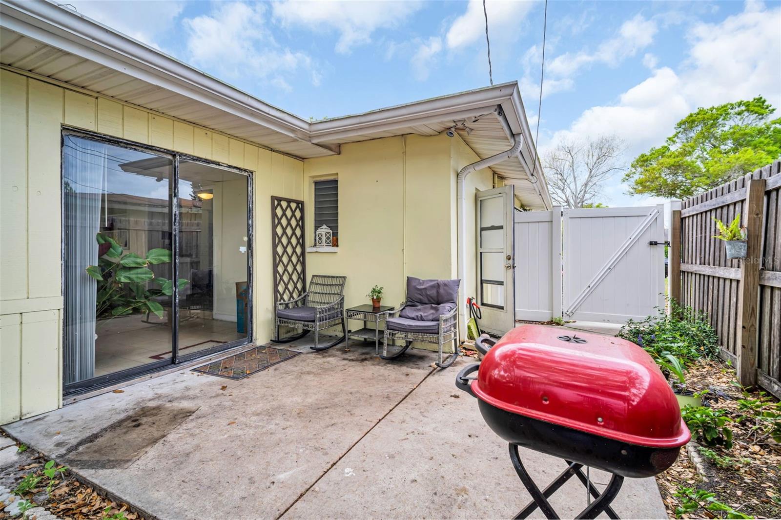 LOFTY PINE ESTATES 1ST ADD - Residential