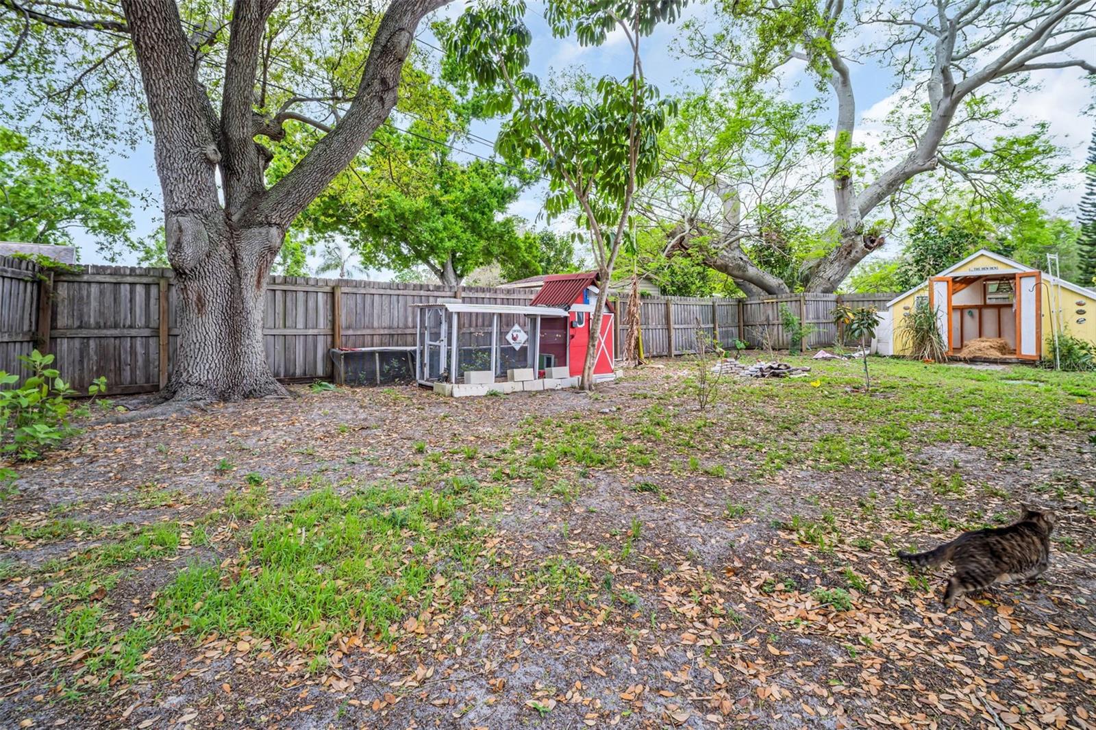 LOFTY PINE ESTATES 1ST ADD - Residential