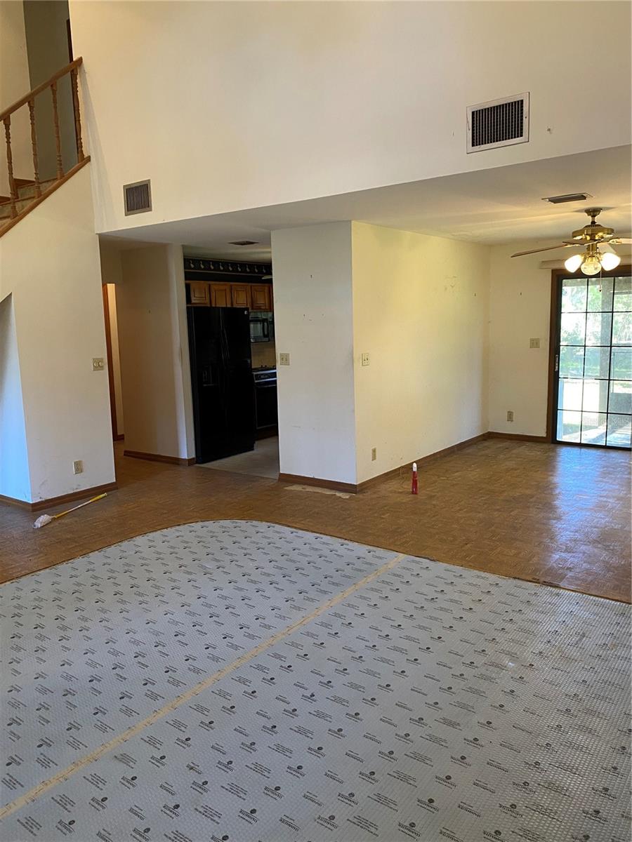 THE PINES - Residential