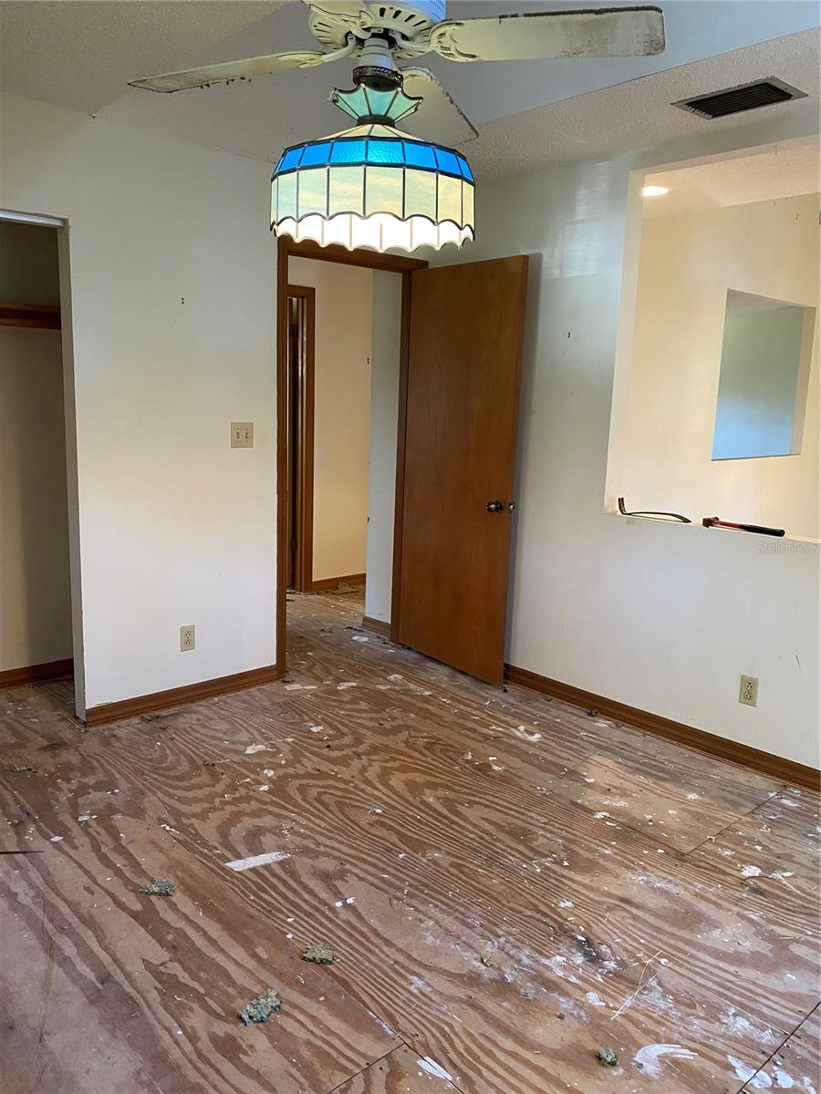 THE PINES - Residential