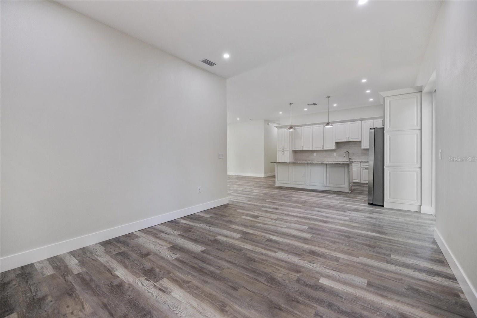 SARASOTA SPGS - Residential