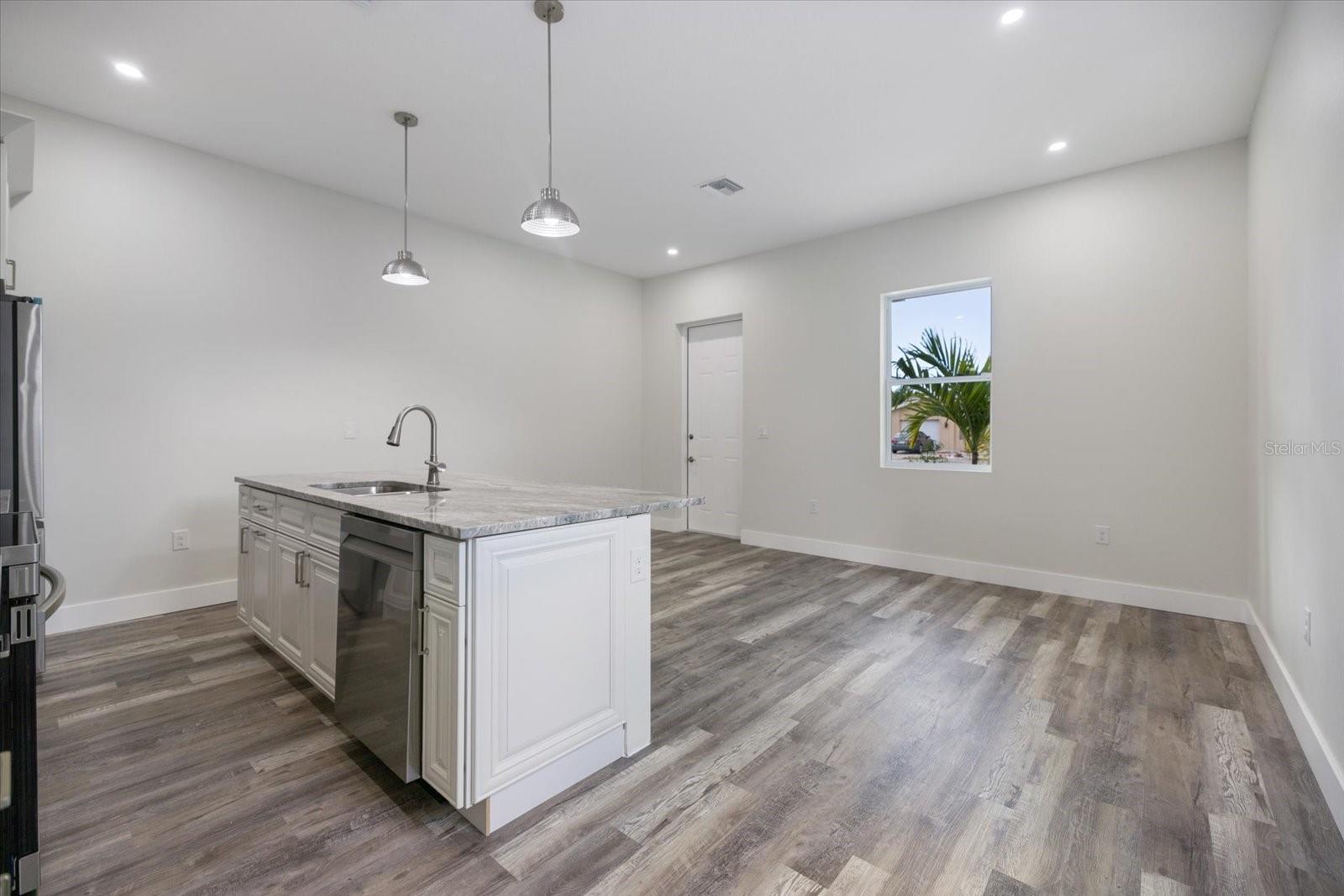 SARASOTA SPGS - Residential