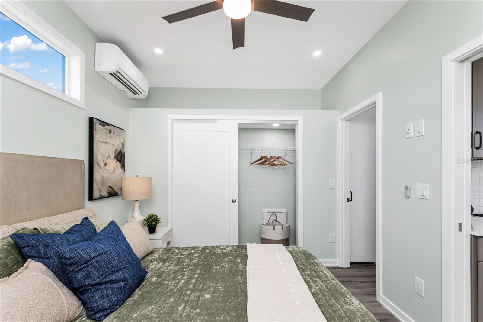 SOLANA COTTAGE RESORT - Residential