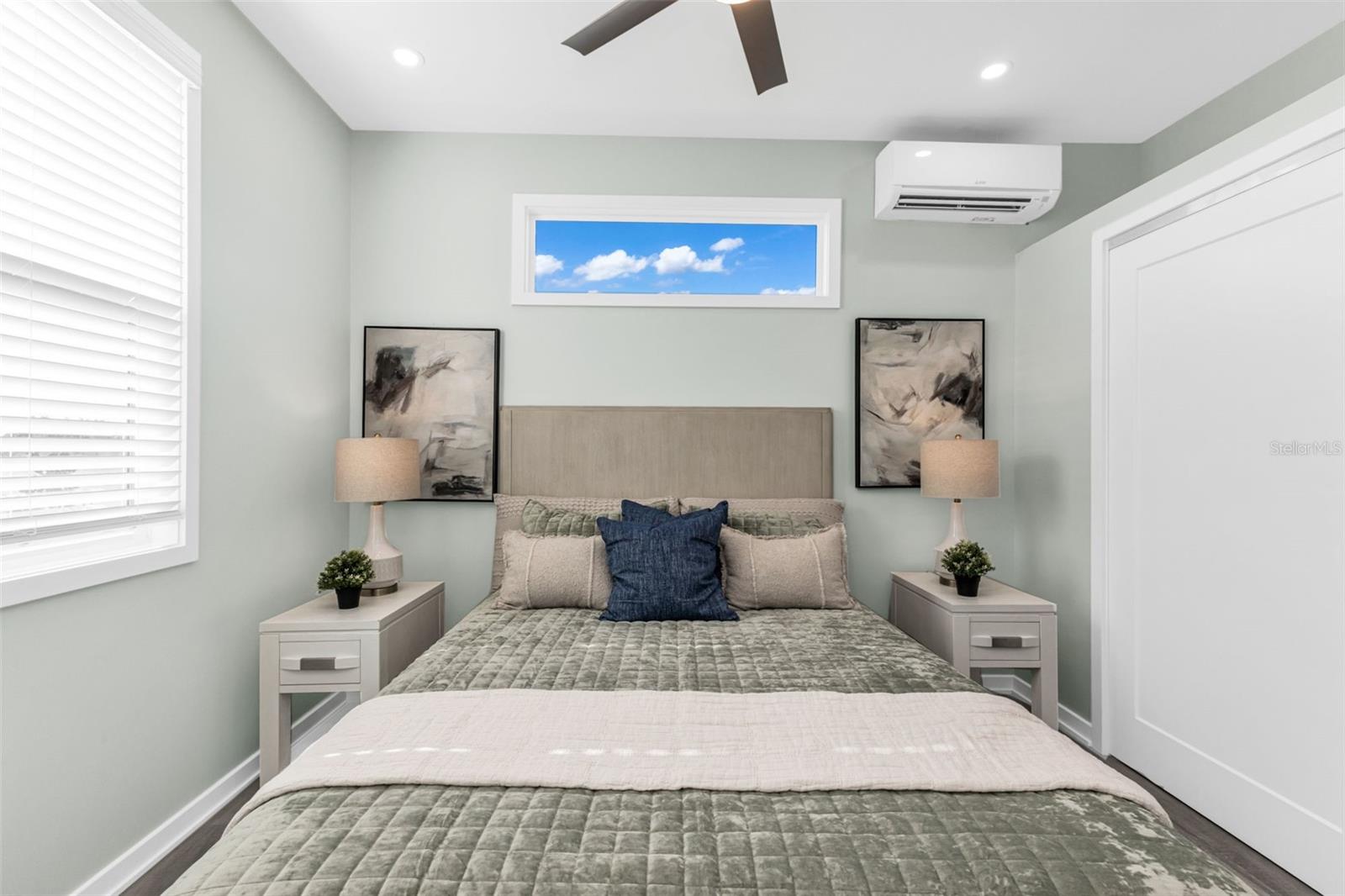 SOLANA COTTAGE RESORT - Residential