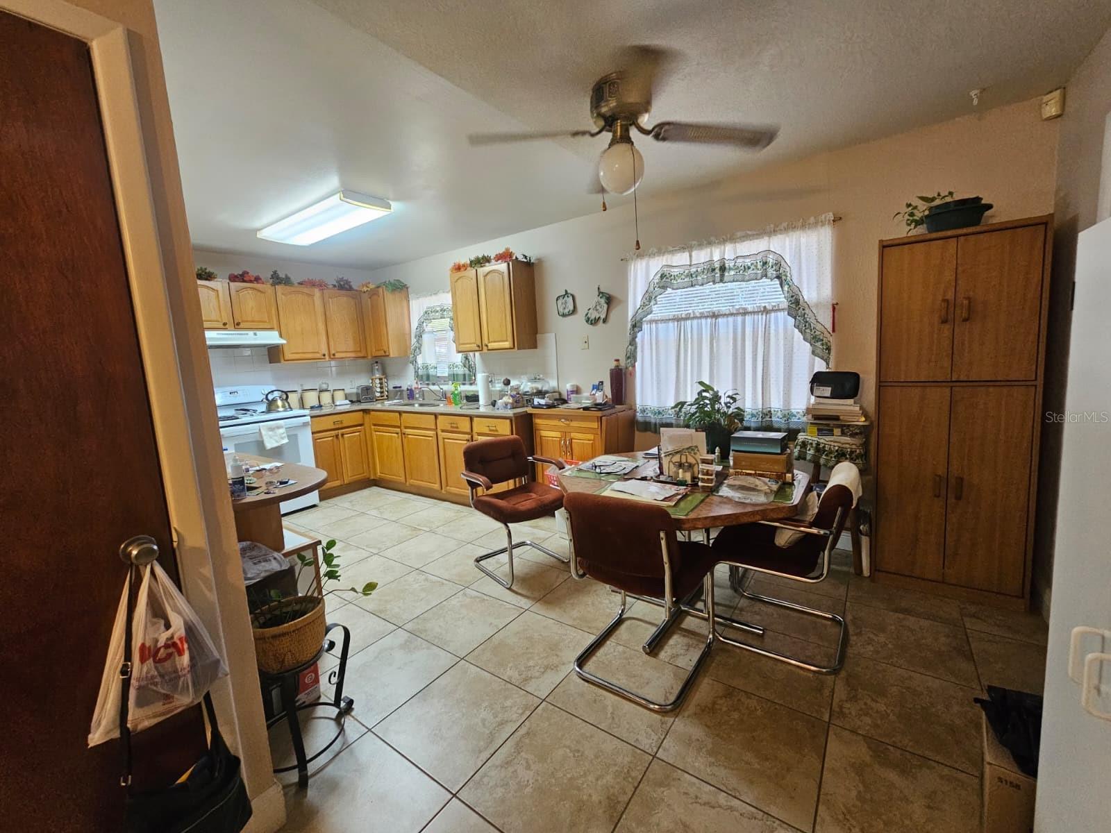 MALIBU GROVES TENTH ADD - Residential