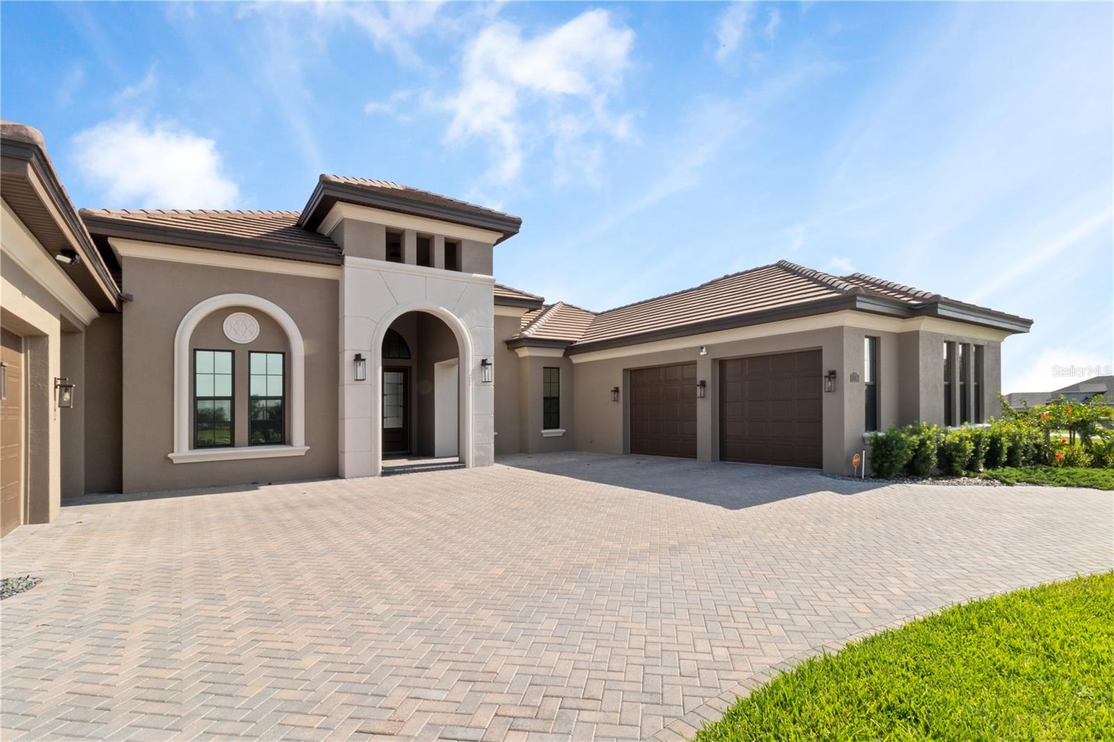 209 PINE LILLY COURT