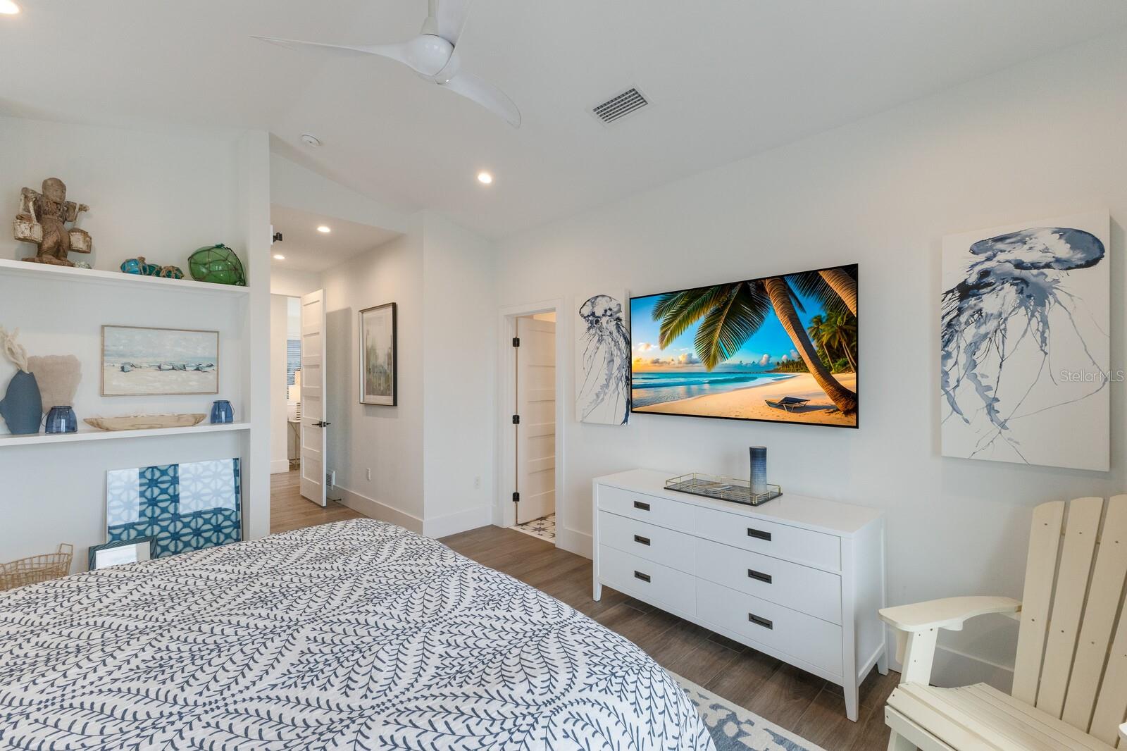 WEST WIND SHORES - Residential