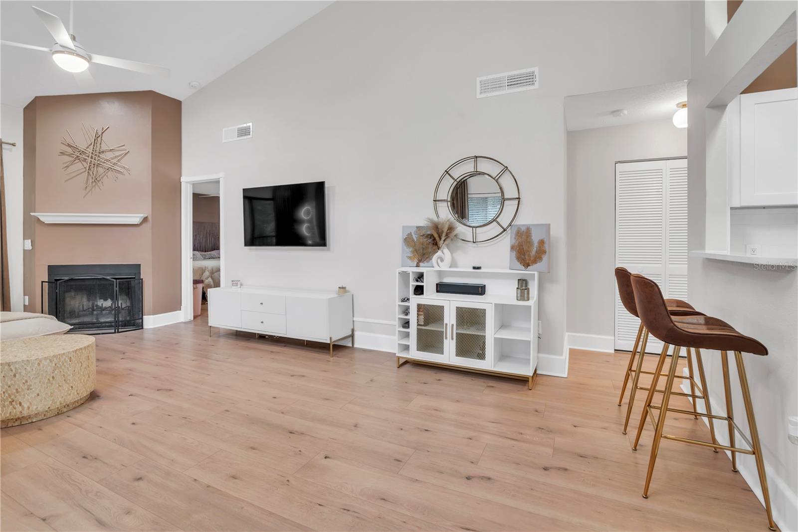 YORKTOWN AT BEACON PLACE - Residential