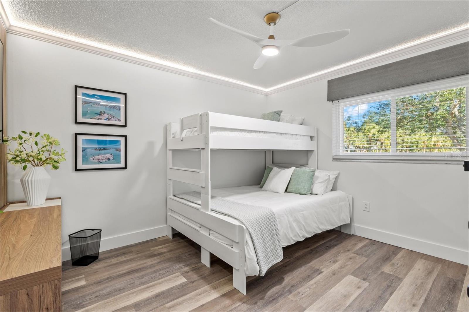 FARMINGTON VISTAS - Residential