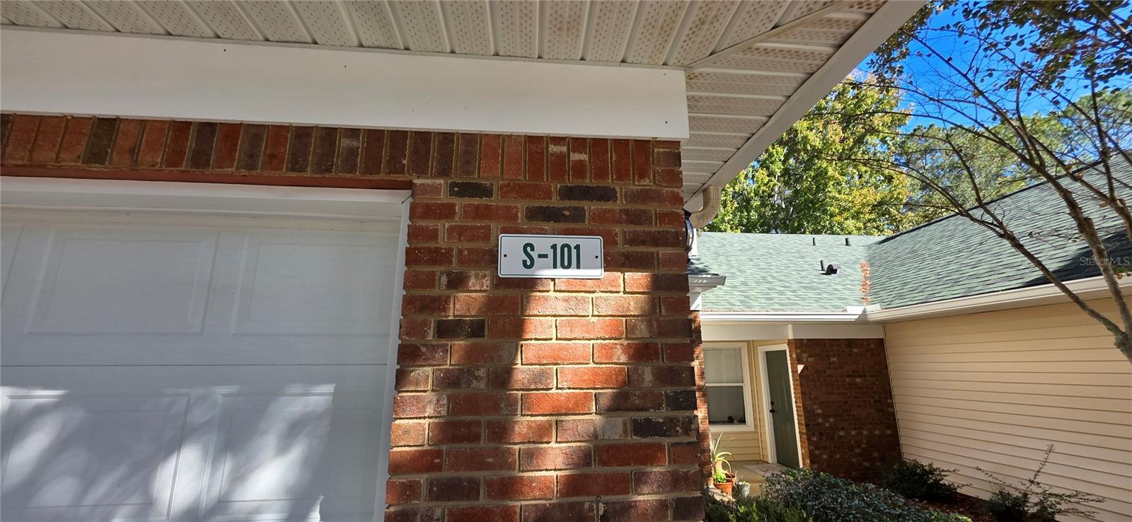 GREENS CONDOS AT WEST END - Residential