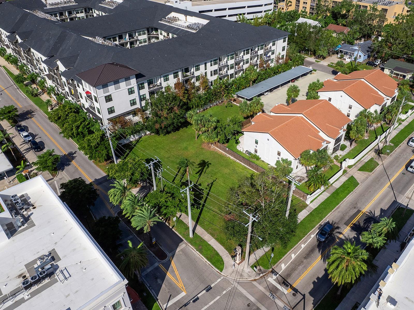 1575 & 1578 BLVD OF THE ARTS