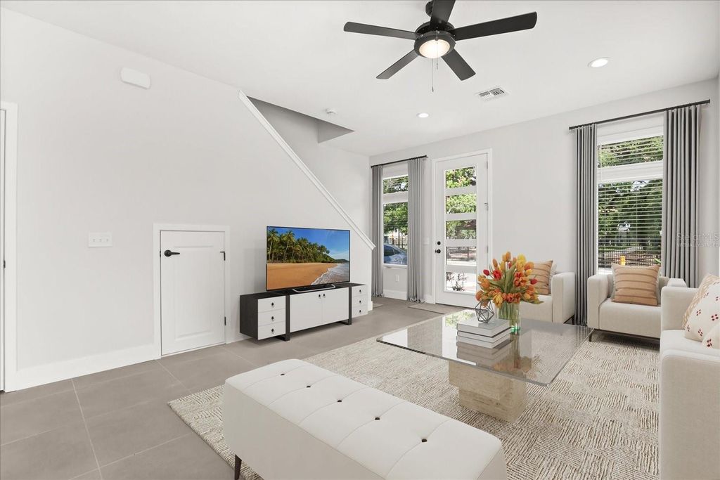 Photo of 805 Mcfall Avenue, Orlando, FL 32805 (MLS # O6404023)