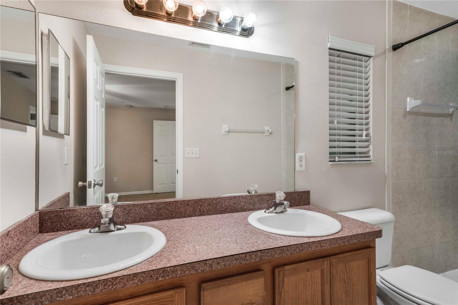 INVERNESS HLNDS UN #9 - Residential