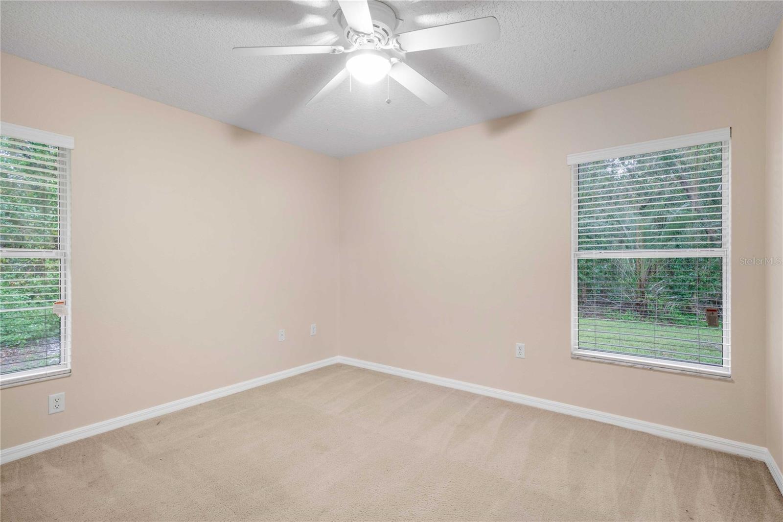 INVERNESS HLNDS UN #9 - Residential