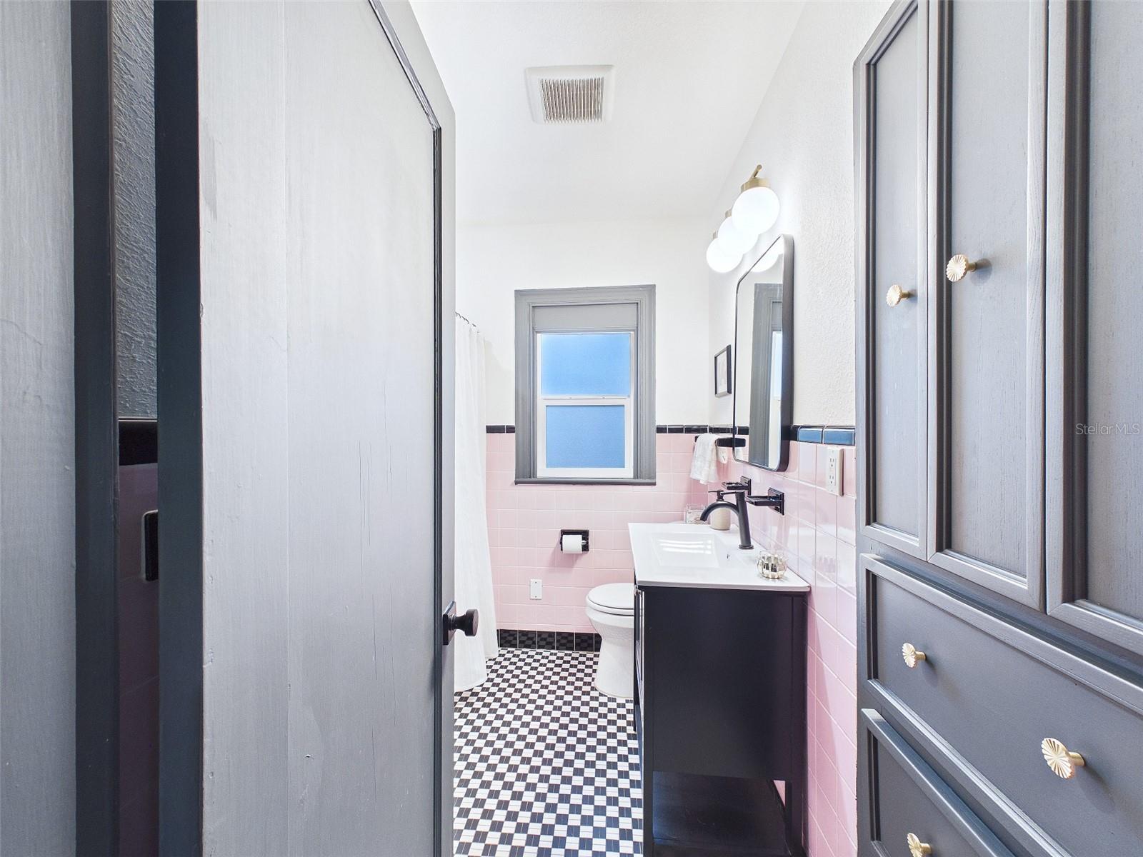 MANOR HEIGHTS - Residential