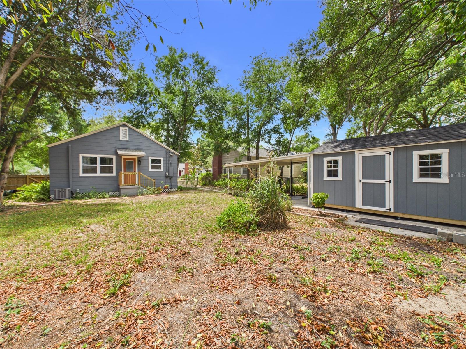 MANOR HEIGHTS - Residential