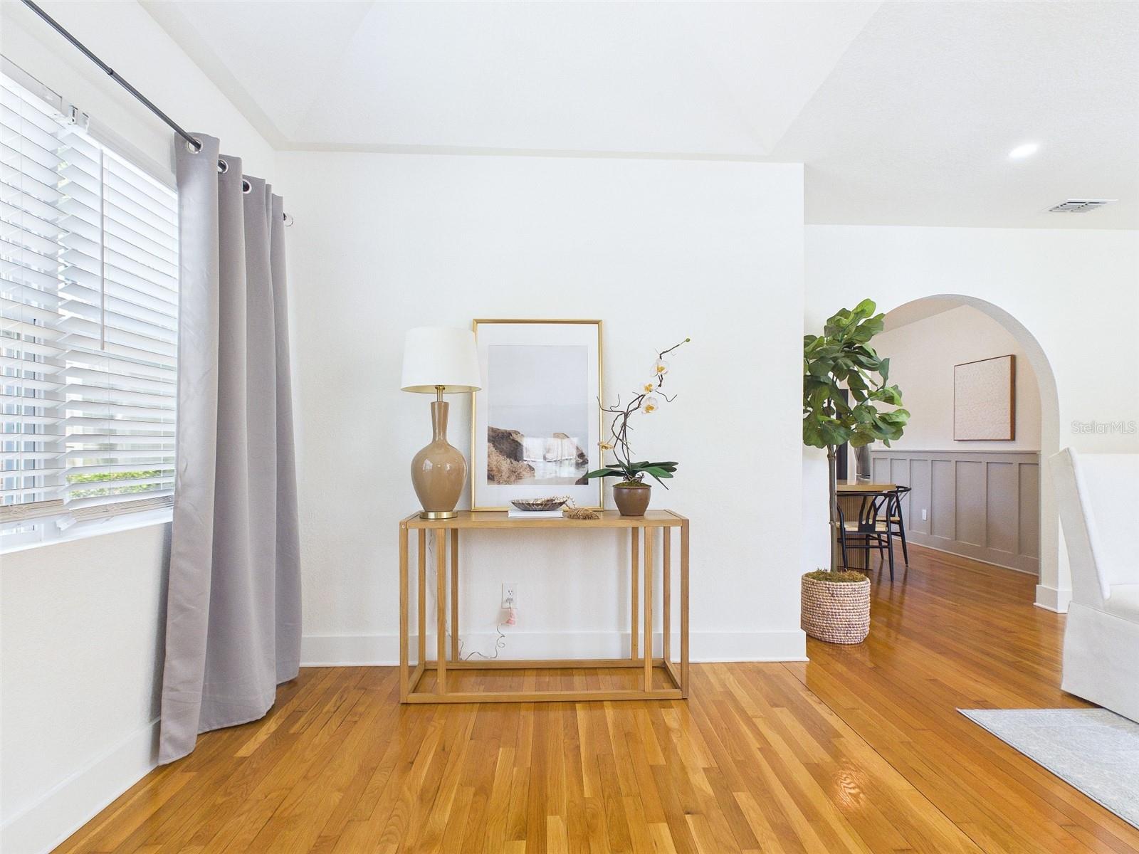 1210 E IDLEWILD AVENUE