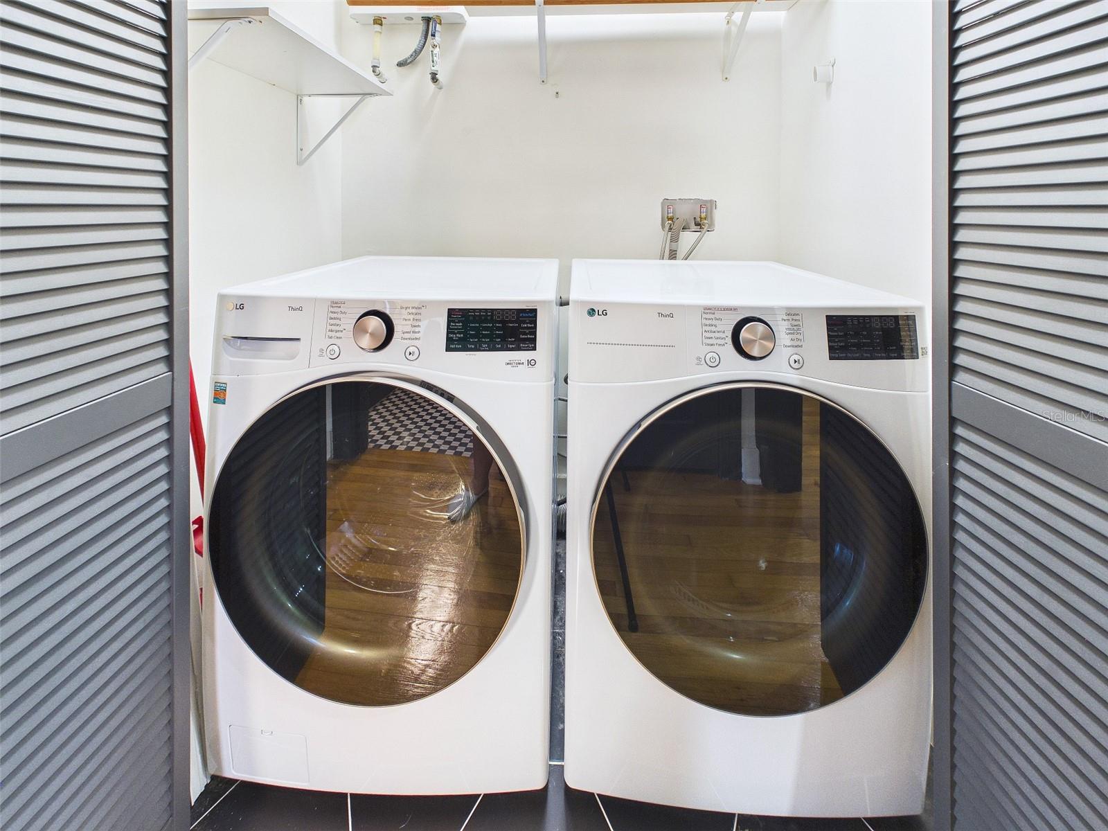 MANOR HEIGHTS - Residential