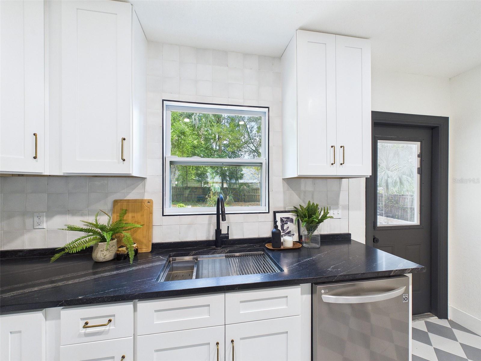 MANOR HEIGHTS - Residential