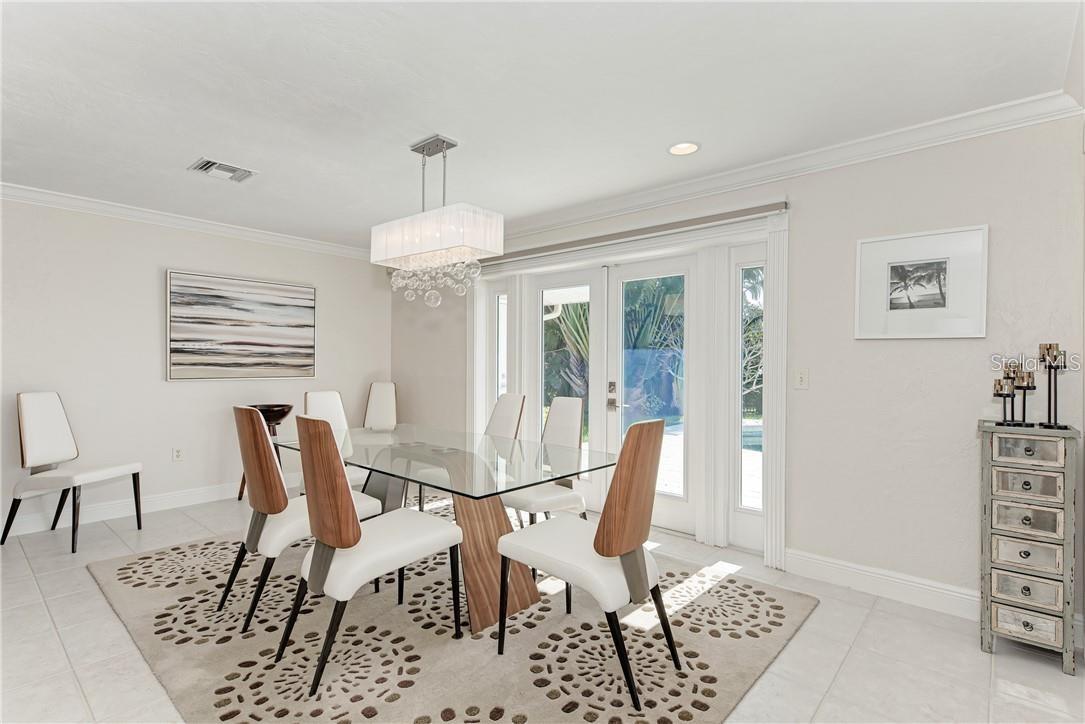 SOUTHPOINTE SHORES - Residential