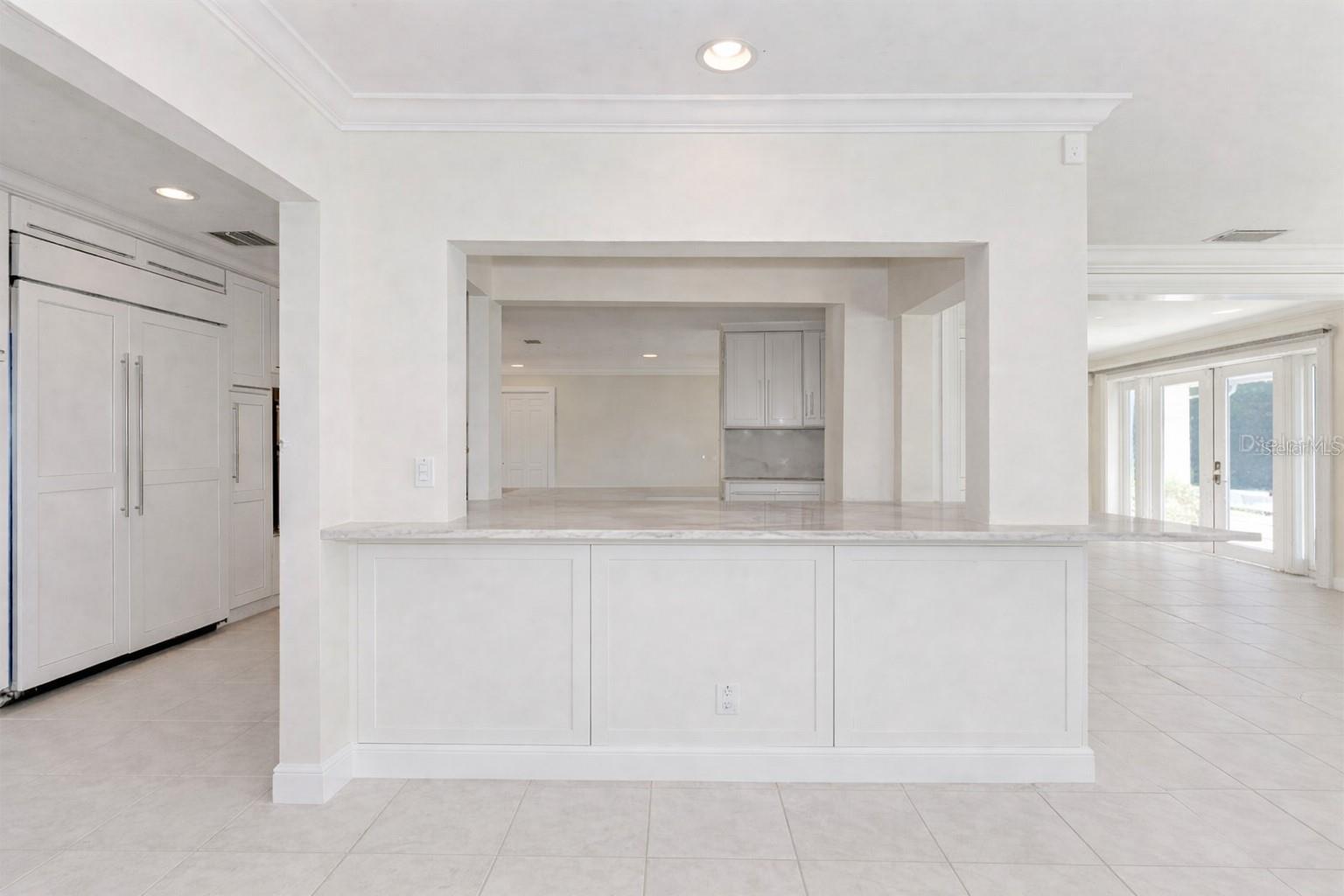 SOUTHPOINTE SHORES - Residential