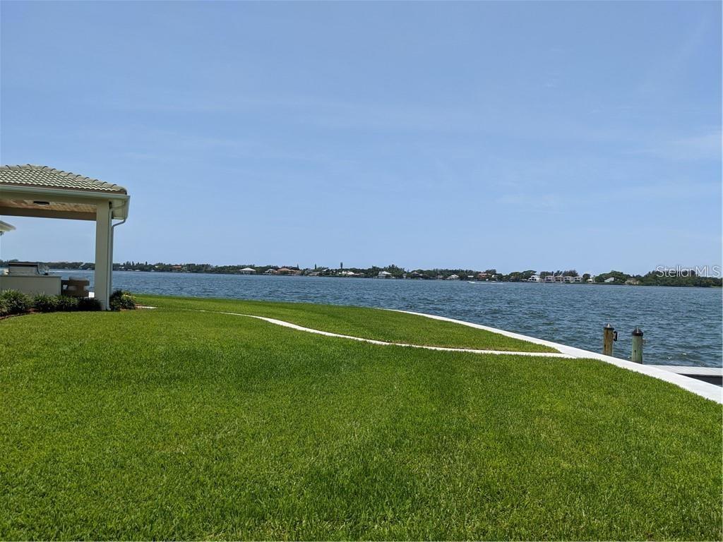 SOUTHPOINTE SHORES - Residential