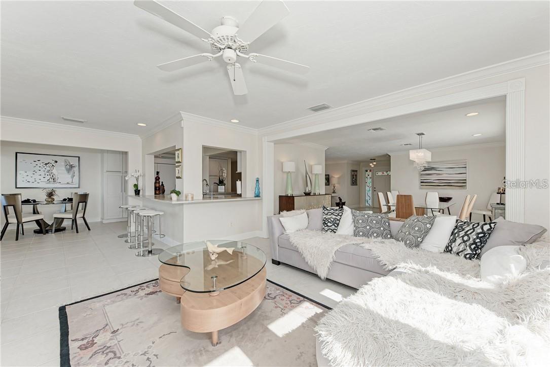 SOUTHPOINTE SHORES - Residential