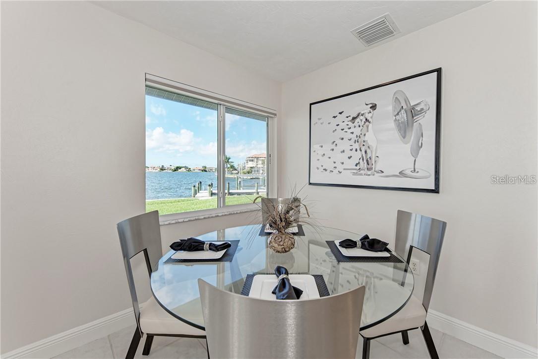 SOUTHPOINTE SHORES - Residential