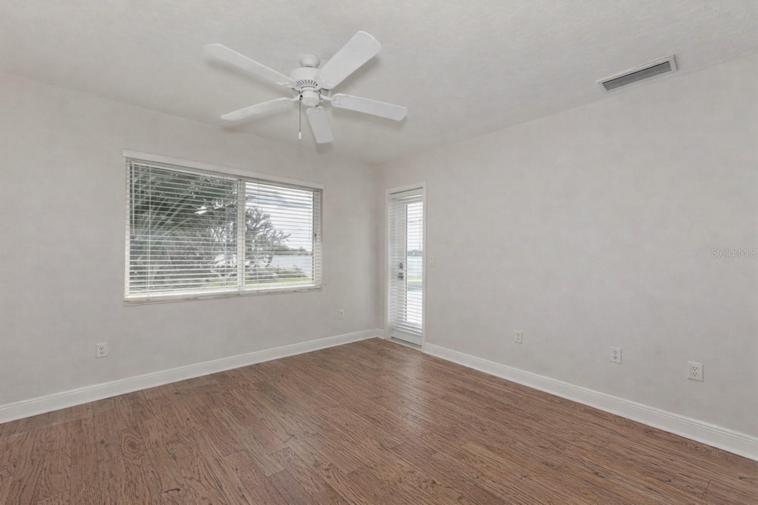 SOUTHPOINTE SHORES - Residential