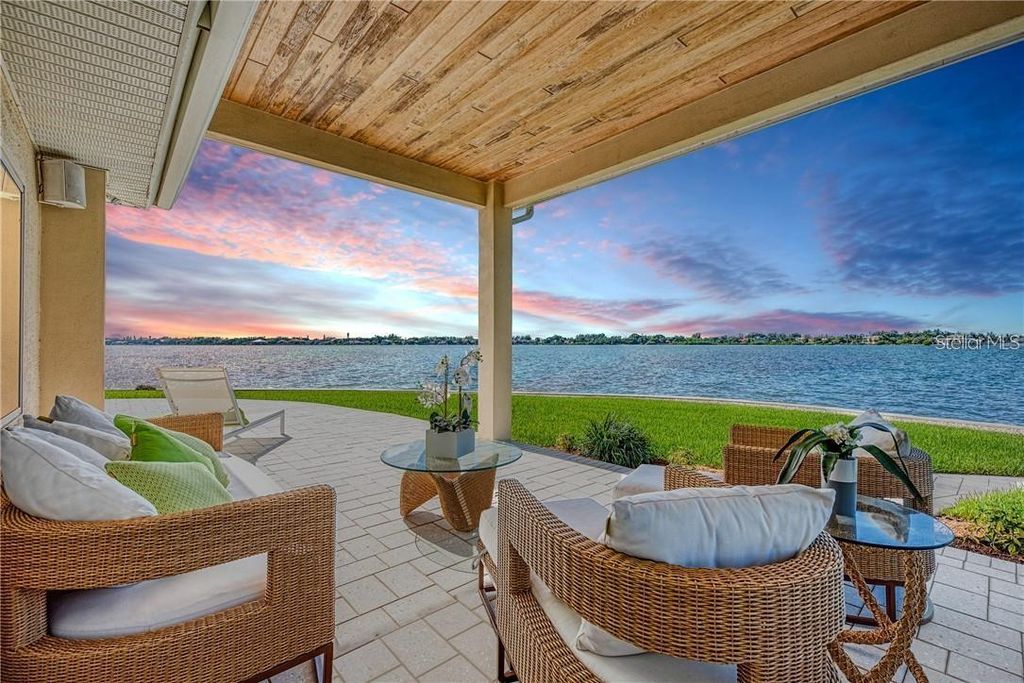 Photo of 7692 Cove Terrace, Sarasota, FL 34231 (MLS # A4680569)