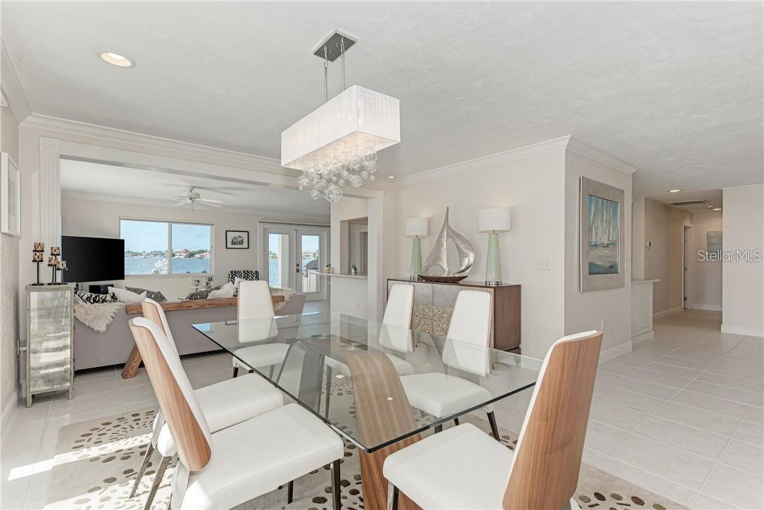 SOUTHPOINTE SHORES - Residential