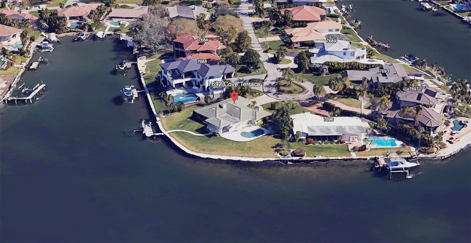 SOUTHPOINTE SHORES - Residential