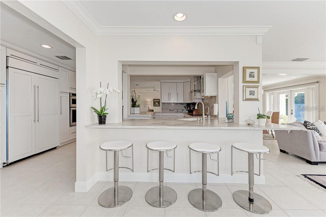 SOUTHPOINTE SHORES - Residential