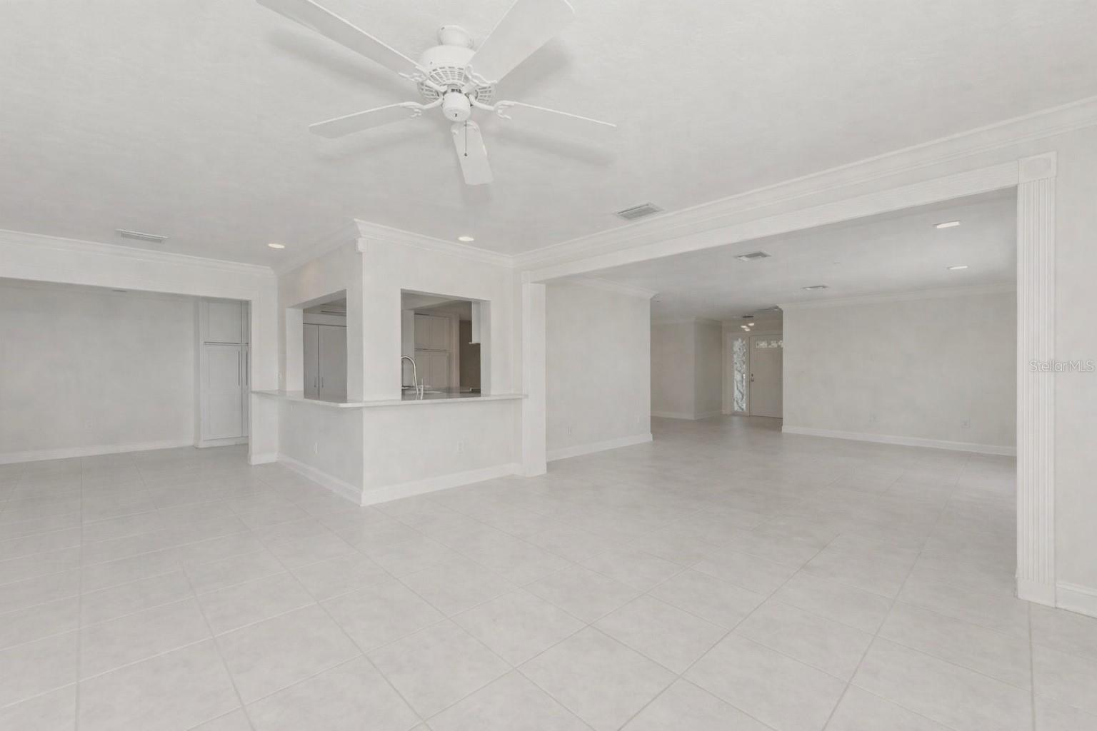 SOUTHPOINTE SHORES - Residential