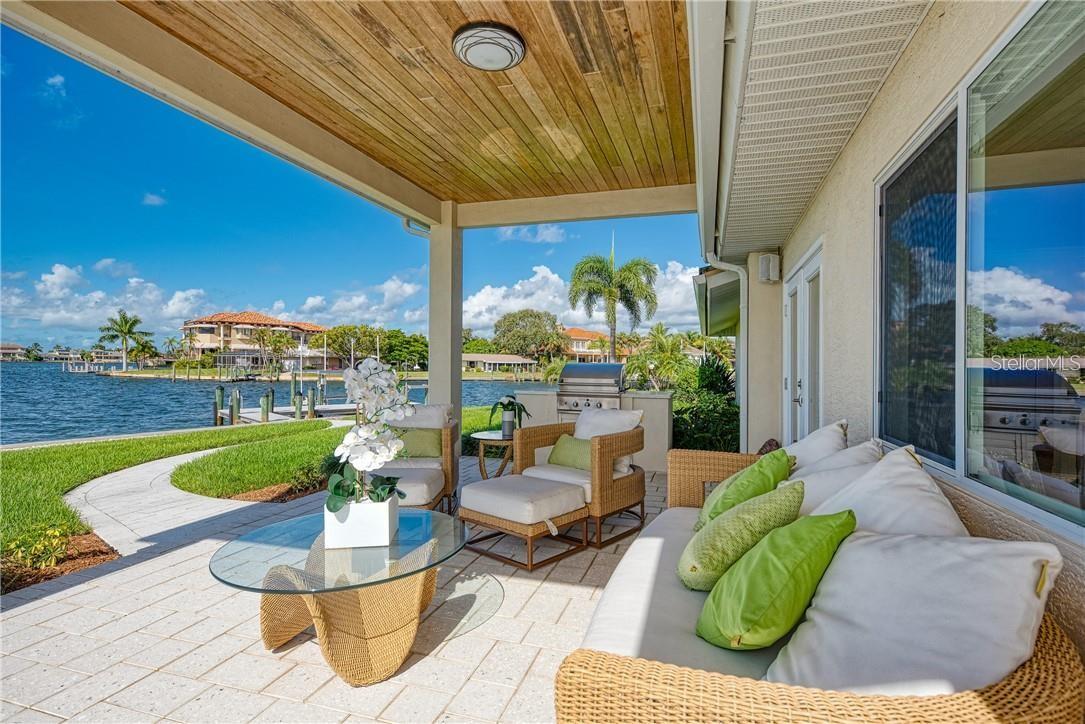 SOUTHPOINTE SHORES - Residential